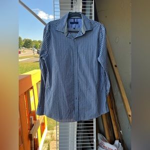 Men’s button up dress shirt